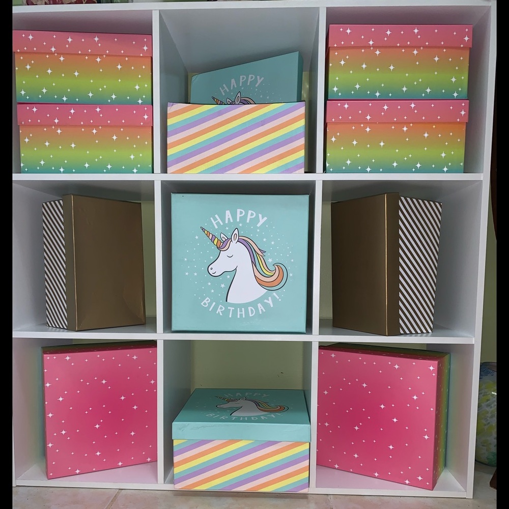 GIFT BOXES - Picture 3 of 3